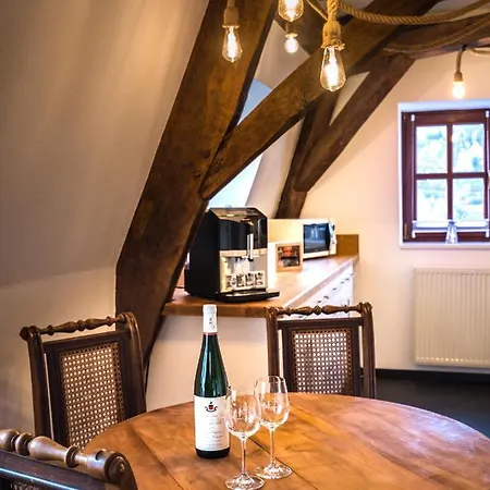 Rissbacher Hof Mansarde Anno 1737 Verbandsgemeinde Verbandsgemeinde Traben-Trarbach Buitenkant foto